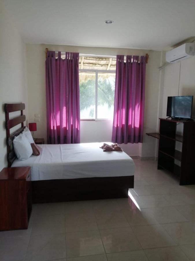 Porto Coral Hotel & Suites チェトゥマル エクステリア 写真